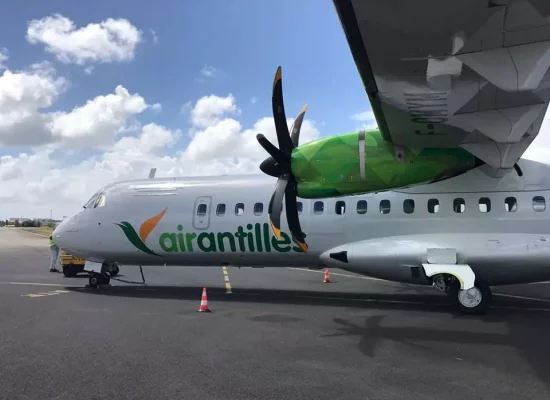 Air Antilles interdite de vols pour "défaillances très significatives" en matière de sécurité