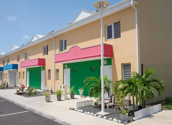 La Caisse Générale de la Sécurité Sociale et la Banque des Territoires Antilles-Guyane s’unissent pour l’adaptation des logements sociaux des locataires âgés et la promotion de la prévention des risques professionnels sur les chantiers