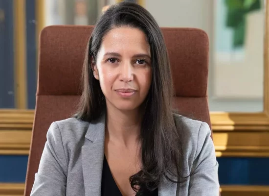 La ministre des Outre-mer en visite à Mayotte, un an après Chido