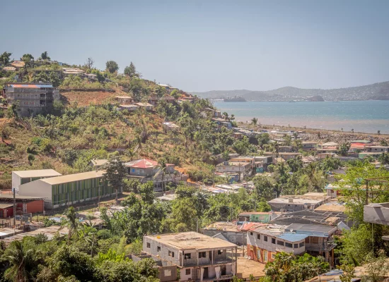 Un an après le passage du cyclone Chido, Mayotte se reconstruit lentement