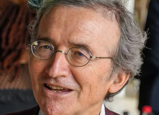 « L'État doit tenir ses engagements et assumer une véritable politique économique Outre-mer », Hervé Mariton, président de la FEDOM, plaide pour une stratégie économique pour les entreprises ultramarines