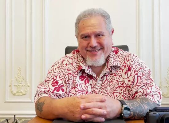 « Il faut qu’il passe » : Le président de la Polynésie Moetai Brotherson défend l’adoption du budget de l’État