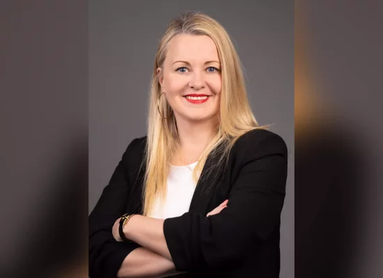 Ariane Vuilloud, Directrice régionale Outre-mer chez TotalEnergies : « les Outre-mer sont des territoires d’innovation, où la transition énergétique se construit à partir des ressources locales. »