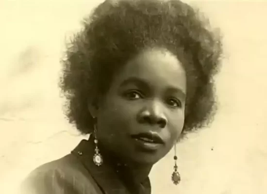 Grandes figures des Outre-mer : Darling Légitimus (Martinique), l’icône sacrée des artistes antillais