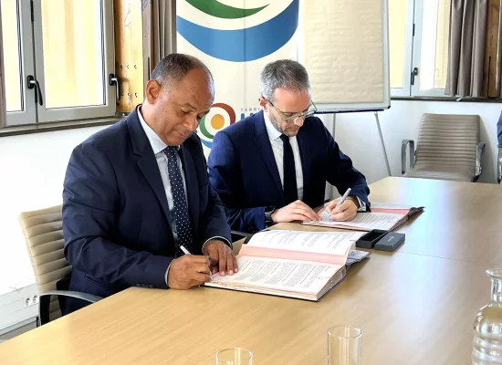 La Réunion&nbsp;: Le Territoire de l’Ouest et le Grand Port Maritime de La Réunion formalisent un partenariat pour le développement durable