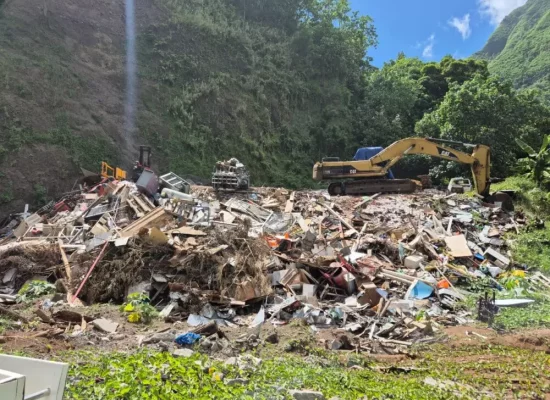 L'équivalent de 40 piscines olympiques de déchets dans une décharge illégale en Polynésie