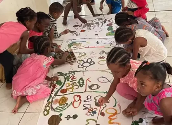 Droits de l’enfant : une situation problématique en Outre-mer, selon le dernier rapport d’Unicef France