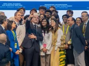 « On est dans la course » : Emmanuel Macron invite les étudiants indiens à venir en France