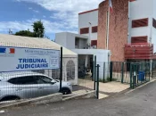 A Mayotte, plus d'un an après le cyclone Chido, le tribunal toujours en travaux