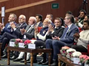 Inde: Narendra Modi, Emmanuel Macron et Antonio Guterres appellent à un accès universel à l'IA