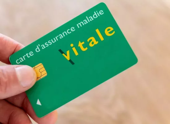 Santé : vers une carte vitale universelle pour les Ultramarins du Pacifique en Hexagone ?