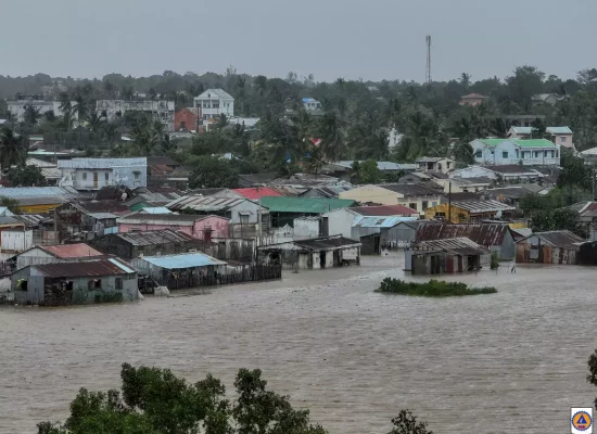 Madagascar : trois morts et des milliers de sinistrés après le passage de Fytia, actuellement à 300 km au sud de La Réunion