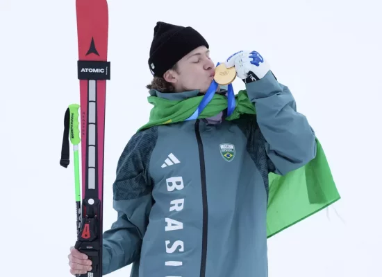JO d'hiver 2026: Le skieur brésilien Lucas Pinheiro Braathen, premier Sud-Américain sacré aux JO d'hiver