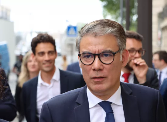 Nouvelle-Calédonie : Les socialistes ne voteront pas la réforme constitutionnelle issue des accords de Bougival et Élysée-Oudinot