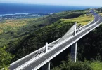 SÉRIE. Infrastructure en Outre-mer : La Route des Tamarins à La Réunion, un ouvrage architectural hors normes qui a changé La Réunion pour toujours