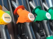 Outre-mer: des hausses de carburants annoncées au 1er avril, liées au conflit au Moyen-Orient
