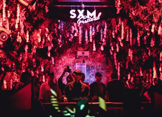 SXM Festival 2026 : Plus de quatre-vingt artistes pour un marathon musical de cinq jours à Saint-Martin autour de la scène électronique internationale