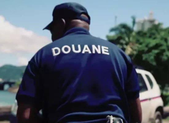 Mayotte : Saisie record en 2025 de tabac et de stupéfiants pour la douane, qui renforce sa vigilance contre la fraude