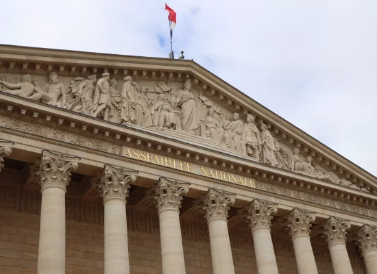 Réforme constitutionnelle de la Nouvelle-Calédonie : la gauche et le RN voteront la motion de rejet préalable au texte, enterrant son examen à l’Assemblée