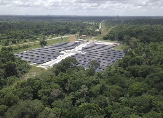 Guyane :  Voltalia retenu pour un nouveau projet d’installation solaire et de stockage de 5 megawatts