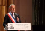 Devant les agents ultramarins de Paris, Emmanuel Grégoire sonne la charge contre la « résurgence insupportable d’un racisme décomplexé »