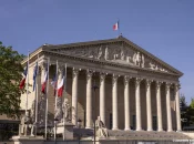 Oeuvres pillées durant la colonisation: les députés français adoptent une loi pour faciliter les restitutions