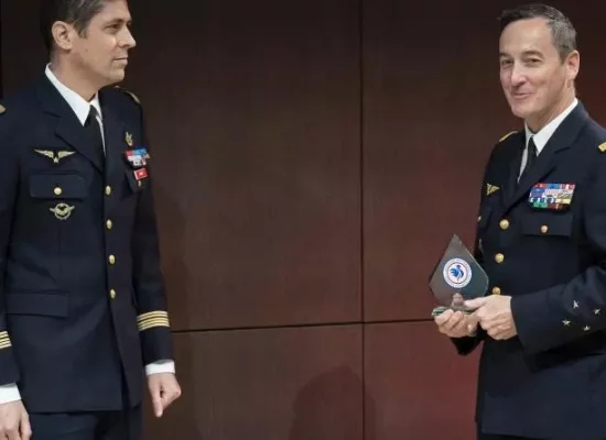 Au Forum de la cohésion nationale, les aviateurs de Guyane récompensés par le Chef d'Etat Major des Armées à Paris
