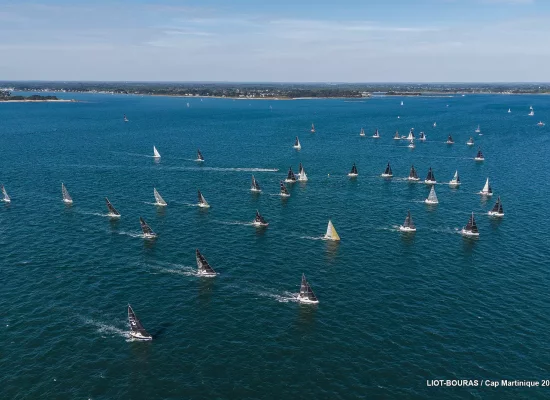 Cap-Martinique 2026 : 45 bateaux et 76 marins se sont élancés depuis La Trinité-sur-Mer vers Fort-de-France