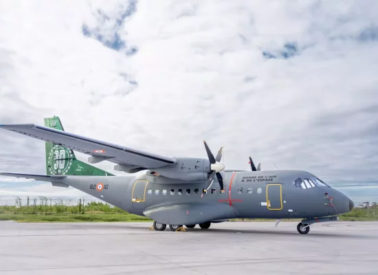 En Polynésie, l’Armée célèbre les 30 ans de présence du Casa, un « couteau suisse » qui sauve des vies