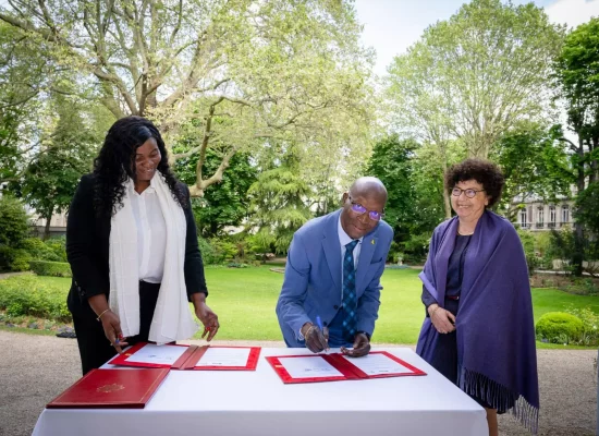 Guyane : À Paris, Gabriel Serville signe une convention-cadre pour la création d'une l’Agence territoriale de la biodiversité, en présence de Monique Barbut, ministre de la Transition écologique
