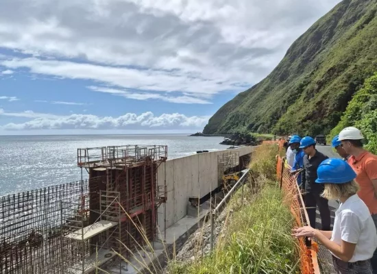 Infrastructures routières en Nouvelle-Calédonie : Des travaux d’envergure pour sécuriser la route de la Corniche à Hienghène