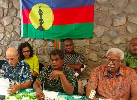 Nouvelle-Calédonie : les indépendantistes du FLNKS réitèrent leur opposition à la réforme constitutionnelle