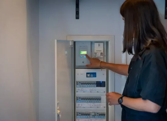 Guadeloupe : Légère baisse de la consommation électrique et progression des énergies renouvelables au second semestre 2025