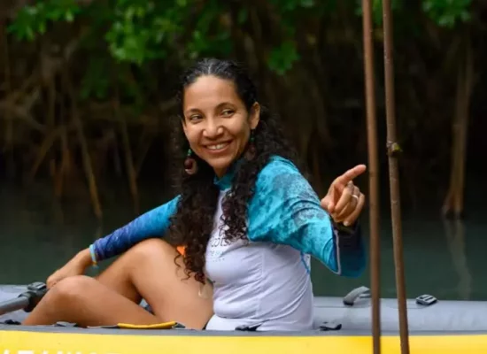 Prix Fondation Yves Rocher Terre de Femmes : la Martiniquaise Frédérique Fardin distinguée pour son action sur les mangroves