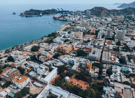 En Colombie, une réunion inédite d’une cinquantaine de pays pour sortir des énergies fossiles