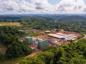 Guyane : La centrale biomasse de Cacao reprend du service après l’incendie d’avril 2025