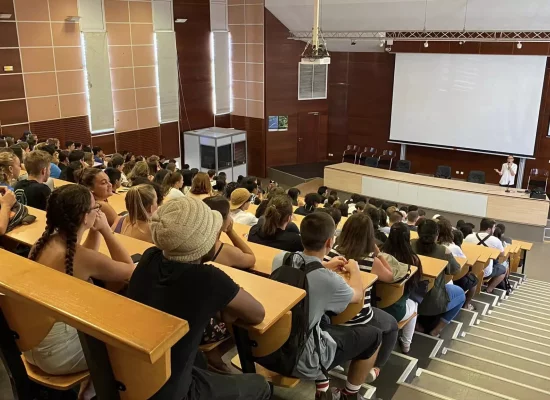 La Nouvelle-Calédonie recense ses étudiants pour mieux anticiper les besoins de la fonction publique