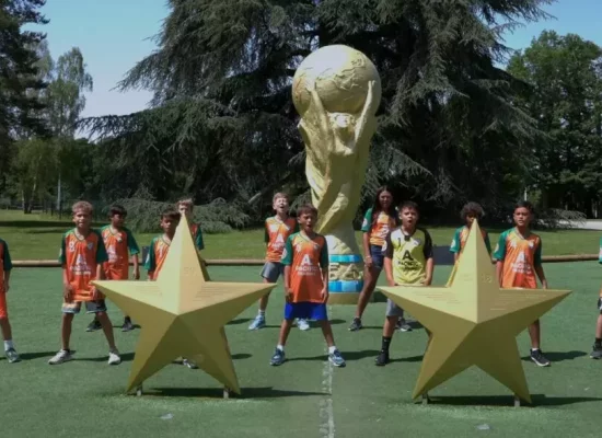 Des jeunes footballeurs de Punaauia de Polynésie invités à Clairefontaine, le fief des Bleus